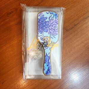 Lilly Pulitzer Hairbrush And Hairclip